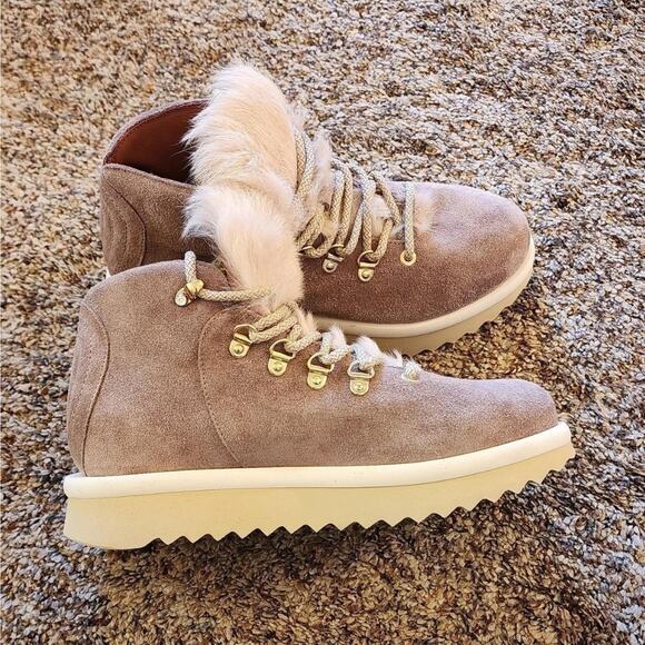 Chic Pink Suede Fur Accent Ankle Boots Youth Size 3 NWOT Made in Italy - Picture 2 of 7